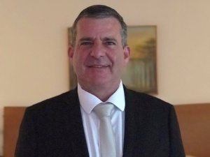 DR.CLAUDINET CEZAR CROZERA